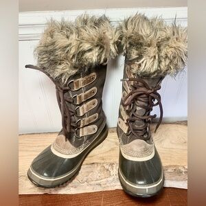 Sorel Women's Joan of Arctic waterproof winter Boots Brown - size 6
